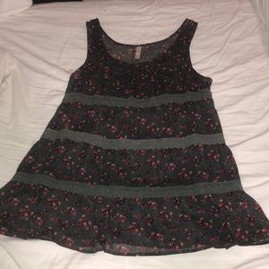 Xhilaration floral blouse tunic